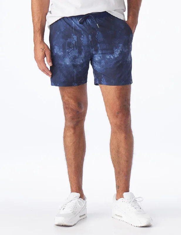 Relaxed Jeans Versatility Short 7.5": Indigo Cloud Drip Print