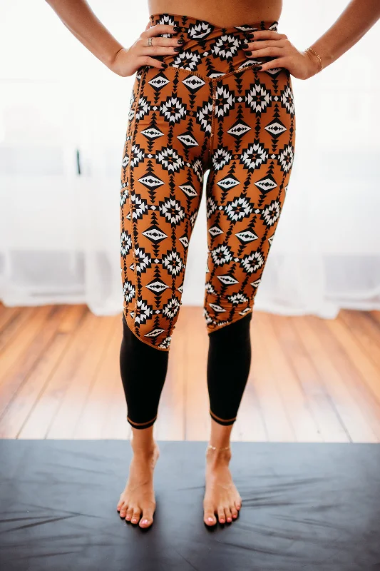 Trendy Hats SANDSTORM CROSSOVER LEGGINGS