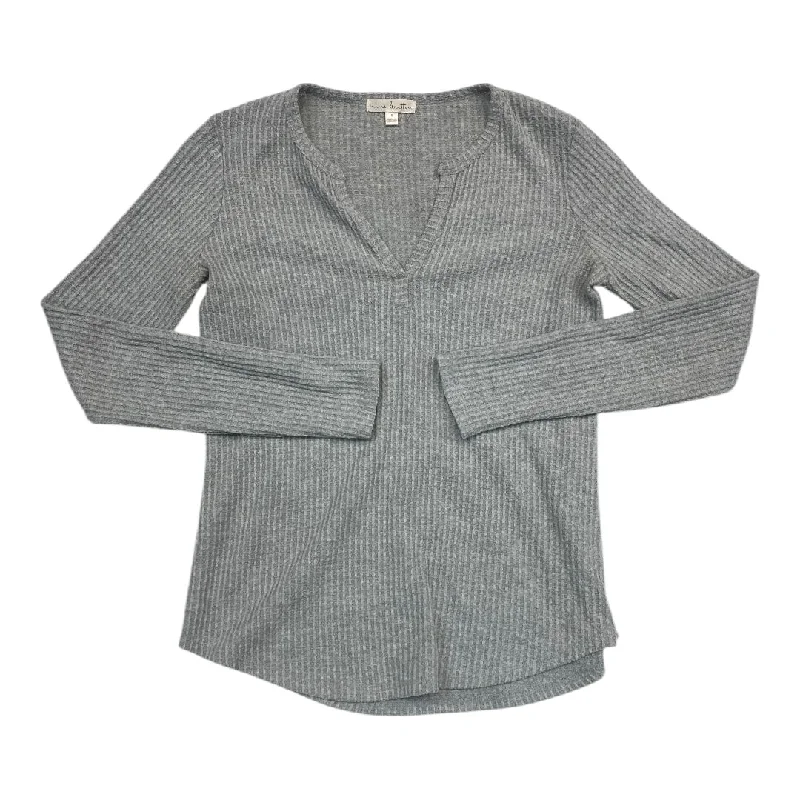 Casual Tops Top Long Sleeve By NINBE BRITTON In Grey, Size: S