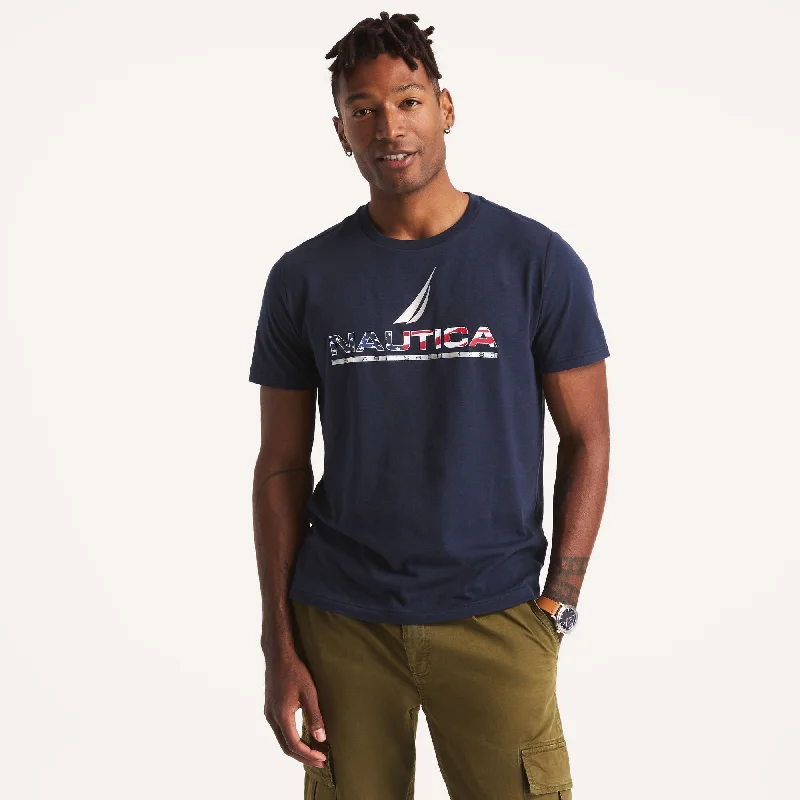 Sporty Accessories Nautica Mens Americana Foil Graphic T-Shirt