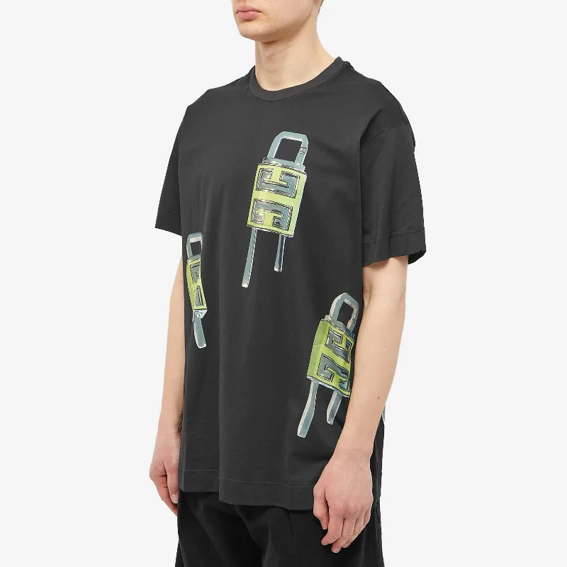 Simple Shirts GI - Men 'Black' 4G Lock Graphic Printed Oversized T-Shirt GI796