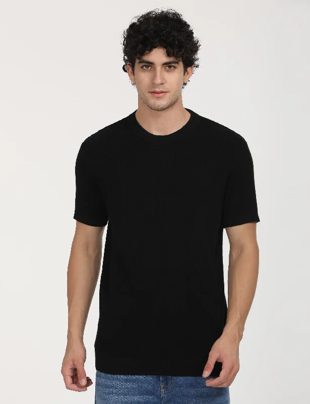 Versatile Shorts Men's Textured Slim Fit T-Shirt