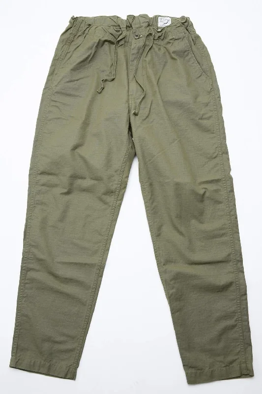 Sporty T-shirts orSlow New Yorker Pants - Army Green