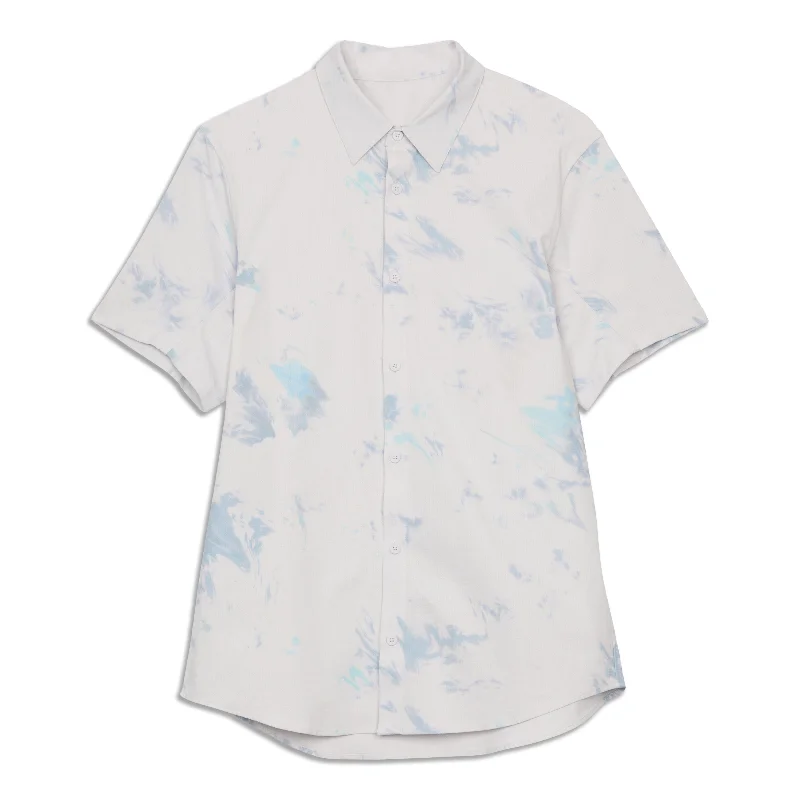 Sleek Outerwear Airing Easy Short Sleeve Shirt - Resale